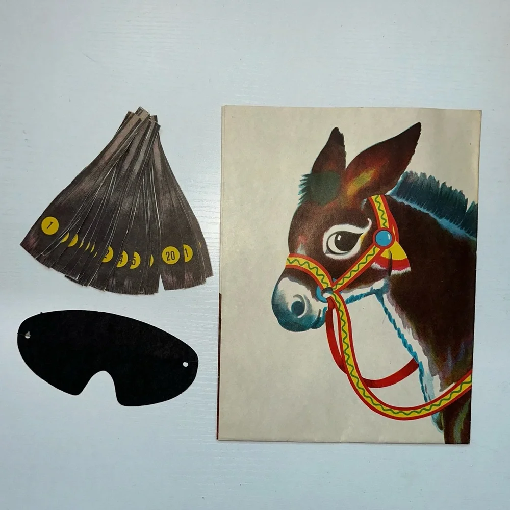 Vtg 1971 Donkey Honeycomb Paper Centerpiece & Game Set